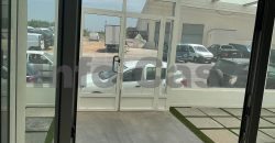 Venta de nave con oficinas