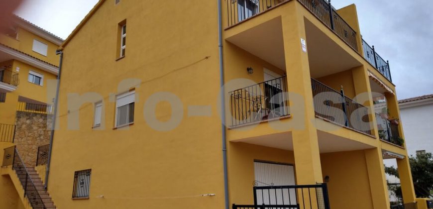 Chalet pareado en venta
