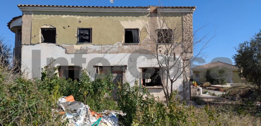 Venta de suelo con construcción