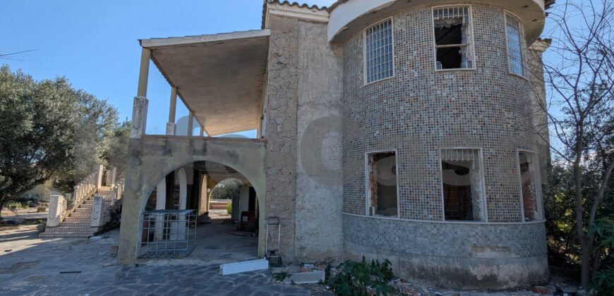 Venta de suelo con construcción