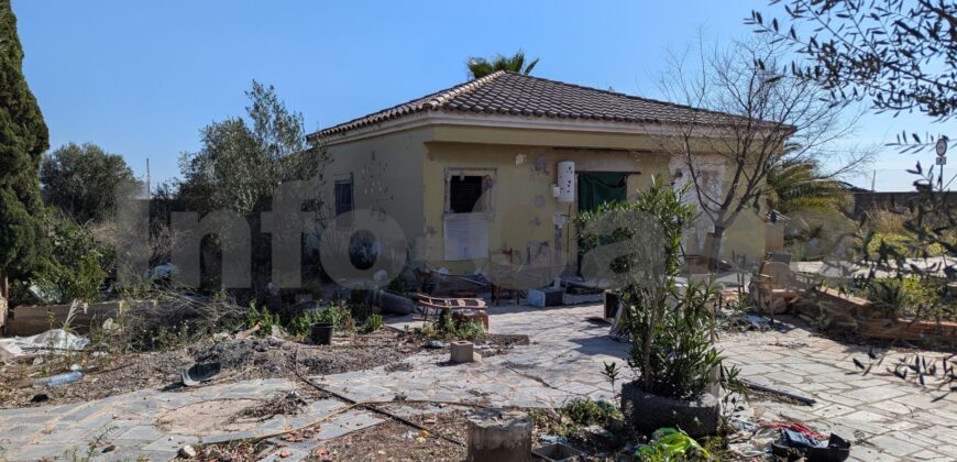 Venta de suelo con construcción