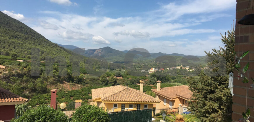 Estupendo chalet en Nueva Onda